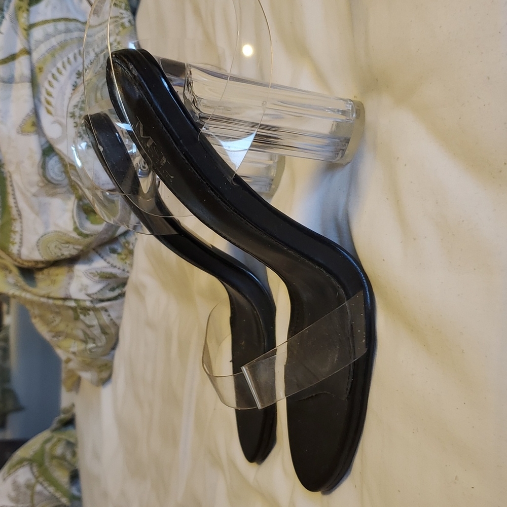 BRAND NEW Clear heels size 7